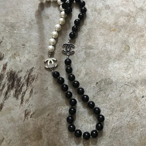 Chanel Black And White Pearl Necklace 